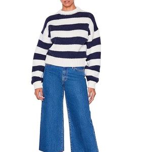 Frame Oversized Crew Sweater Striped In Navy/white Size S.